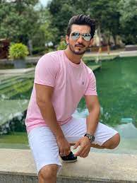 ارجون بيجلاني يلعب معه ابنه ايان. Arjun Bijlani On Twitter A Good Piece Of Advice I Want To Give All Of You Please Get A Health Insurance For Yourself And Your Family It S A Must Healthiswealth Https T Co W3iptyuxz2