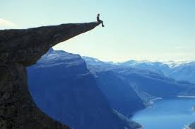 Del dicho al hecho “hay un precipicio” por el que puede despeñarse nuestro  turismo