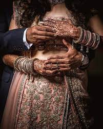 If You Are Looking For Ways To Show Off Your Wedding Bling Then I Say You Have Indian Wedding Photography Poses Wedding Photoshoot Poses Wedding Couple Poses