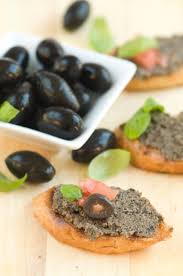 Grown Up Snack Black Olive Tapenade Crackers Serve On Cucumber Slices Celery Sticks Hollowed Out Cherry Tomatoes Paleo Food Tapenade Food Recipes