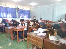 Provinsi jawa barat tahun 2019. Pelaksanaan Daftar Ulang Ppdb Tahun Pelajaran 2019 2020 Di Sma Negeri 1 Bojonegoro Sma Negeri 1 Bojonegoro