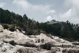 Tempat wisata di tasikmalaya jawa barat 2021 gunung galunggung singaparna pantai ciawi rumah batu air terjun 14. 25 Wisata Tasikmalaya Pas Dikunjungi Saat Libur Panjang Halaman All Kompas Com