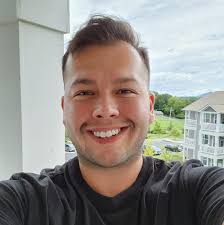 Ryan Burns (@ryanburnsrb)