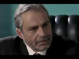 Haluk Bilginer Sen De Basini Alip Gitme Ne Olur Suzan Kardes Makyaj Odasi Sarkilari Muzik Anilar Sarkilar