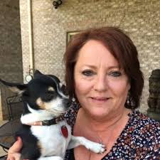 Vicki Housley's Instagram, Twitter & Facebook