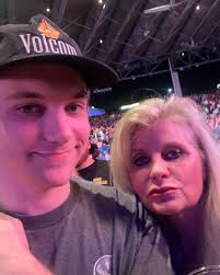 Debi Henderson (@debihendersonon71) · Instagram photos and videos