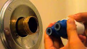 Amzn.to/2eff0al delta p/n rp25513 find. Dismantling A Delta 1400 Series Bathtub Faucet Or How To Fix A Leak In Five Minutes Youtube