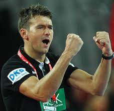 Höchste zeit das leben und sportlichen höhepunkte des bundestrainers etwas genauer unter die lupe zu nehmen. Handball Em Was Bei Der Deutschen Mannschaft Schieflauft Welt