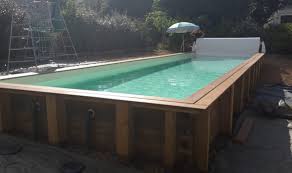 Mais cette liberté de choisir augmente aussi le montant de la facture.… Couloir De Nage En Bois Vercors Piscine