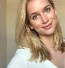 Tutorial de maquiagem em parceira com a Jane Iredale « Elizabeth Lail  Brasil