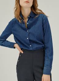 Avec la chemise en jean, la donne est quasiment la m�me. Chemise Femme Denim Col Claudine
