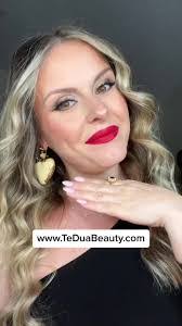 Mary Barbuto's Instagram, Twitter & Facebook