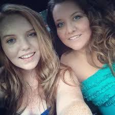 Lori Showalter's Instagram, Twitter & Facebook