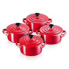Maybe you would like to learn more about one of these? Le Creuset 4er Set Mini Cocotte Metallics Red Cook
