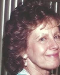 Renee Lindquist's Instagram, Twitter & Facebook