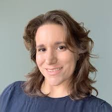 Alicia Handley's Instagram, Twitter & Facebook