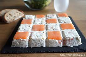 Terrine De Saumon Fume Et Fromage Frais Moule Tablette Terrine De Saumon Terrine De Saumon Fume Saumon Fume