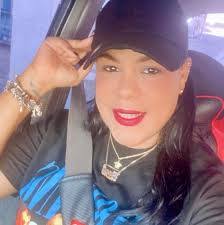 Sandra Mannella's Instagram, Twitter & Facebook