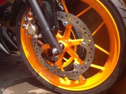Jutaan iklan cat terbaru ditayangkan. New Honda Sonic Racing Repsol Sudah Sampai Jogja Mesin Warna Emas Siap Di Launching Pertamax7 Com Blog Otomotif
