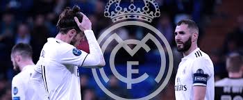 La plantilla protagonizó el acto de presentación y al que también acudieron el director de relaciones institucionales del real madrid, emilio butragueño, y álvaro arbeloa, embajador del equipo. No Possible Trophy Can Real Madrid Save The Season Latinamerican Post