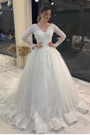 Maybe you would like to learn more about one of these? Brautkleider A Linie Spitze Hochzeitskleider Glitzer Mit Armel Babyonlinedress De