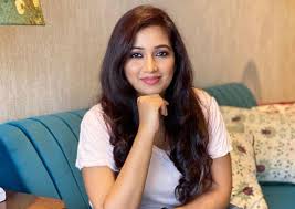▻▻▻▻shreya ghoshal is an indian. Shreya Ghoshal Announces Her Pregnancy Shares Adorable Picture Cradling Baby Bump Ibtimes India