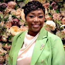 Victoria Sheppard's Instagram, Twitter & Facebook