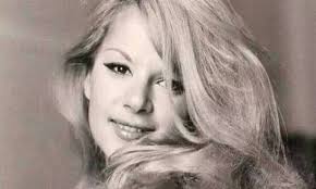 Aliki vougiouklaki made her stage debut Alikh Boygioyklakh H Spania Fwtografia Me Ton Dhmhtrh Papamixahl Kai Ton Efhbo Gio Ths Giannh Newsbomb