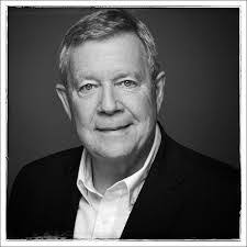 Vera Buxton's Instagram, Twitter & Facebook