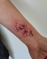 2020 Mini Handgelenk Tattoos Design Ideen In 2020 Tiny Flower Tattoos Hibiscus Flower Tattoos Beauty Tattoos