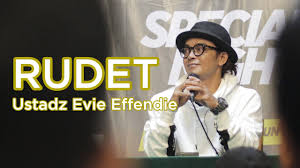 Tak berselang lama, akun dengan nama haji umat syadat meminta agar mui jawa barat bertindak dengan memanggil evie. Profil Ustadz Evie Effendy Penceramah Gaul Asal Bandung Berdakwah Modal Tekad Gini Fakta Faktanya Tribun Jabar