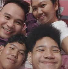 Enjoy your McDonald's favorites at a 5% discount when you present your  Pag-IBIG Loyalty Card or Pag-IBIG Loyalty Card Plus. Valid for Dine-In,  Take-Out and Drive-Thru transactions in any McDonald's store nationwide.