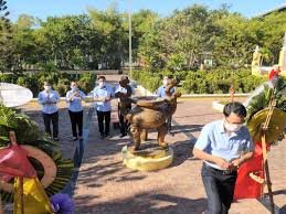 Anh hùng trong kháng chiến, năng động trong đổi mới xây dựng quê hương giàu mạnh, thái nguyên còn là vùng đất được biết đến là địa phương có nhiều nỗ lực trong công tác 'đền ơn đáp nghĩa'. Ká»· Niá»‡m 74 NÄƒm Ngay ThÆ°Æ¡ng Binh Liá»‡t SÄ© 27 7 1947 27 7 2021 Trong Bá»'i Cáº£nh Ä'áº¡i Dá»‹ch Covid 19