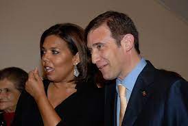 Sofrimento de pedro passos coelho preocupa família: Passos Coelho Tinha De Dar De Comer A Laura Ferreira