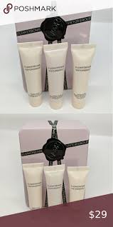 Viktor Rolf Flowerbomb In 2020 Flower Bomb Shower Gel Body Lotion