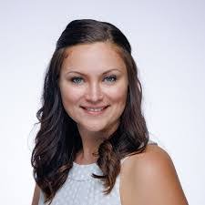 Mona Mallory's Instagram, Twitter & Facebook