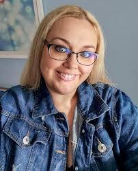 Katie Guyton's Instagram, Twitter & Facebook