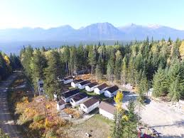 The diversity of natural features in british columbia make it a popular spot for travellers looking. Affordable Cabins In The Rocky Mountains Mountain View Cabins
