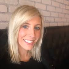 Ashley Lind's Instagram, Twitter & Facebook