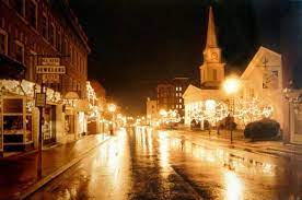 Main Street Lexington Va This Photo Is Taken During My Favorite Time Of The Year The Beauty Of Downtown Lexin Virginia Travel Washington Dc Travel Virginia