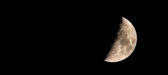 Der mond bleibt in seiner täglichen bewegung durchschnittlich etwa 50 minuten hinter der sonne zurück und ist stark von der erdnähe abhängig. Mond Fotografieren Tipps Und Tricks Um Den Vollmond Zu Fotografieren Digitipps Ch Der Online Fotokurs