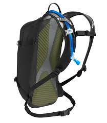 It does not shift around or flop at all. Adults Camelbak M U L E Hydration Pack