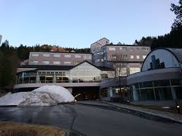 ふたこえ温泉 コージュ高鷲 : 太陽と吹雪