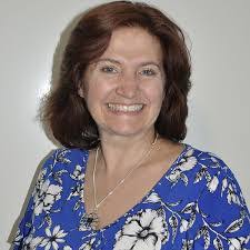 Naomi Penn's Instagram, Twitter & Facebook