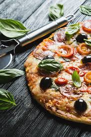 Classic Pizza Topping Combinations You See Again And Again Picca Pizza Toppings Combinations Italian Food Photography Food