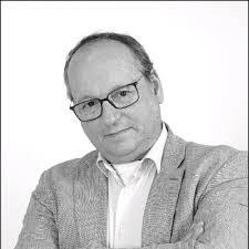 Paul Gerwig's Instagram, Twitter & Facebook