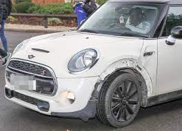 N´golo kanté and the mini cooper s car he drives (photo) by chiboy1116: Chelsea Star N Golo Kante Drives Same Mini Cooper Which He Crashed To Training With Gaffer Tape On Wing Mirror