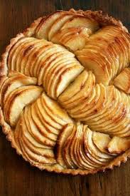 Dessert Du Jour Du Restaurant Le Saint Hubert De Briare Carte Du Midi Tarte Aux Pommes Recettes De Cuisine Nourriture Recette Francaise
