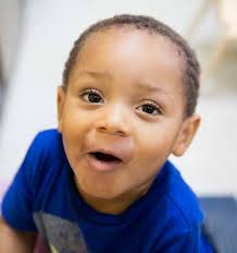 New Moms has been the premier support program in Chicago for young moms and  their children for 35 years.