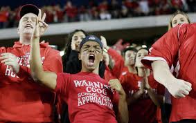 Football, concerts and construction drum up student spirit at UH